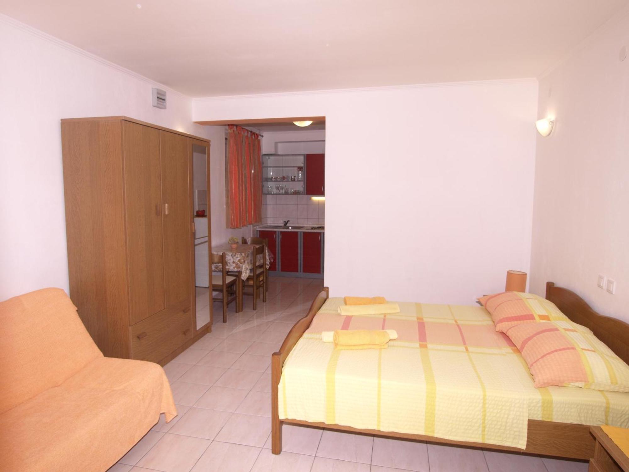 Apartments Danijela Lumbarda Oda fotoğraf
